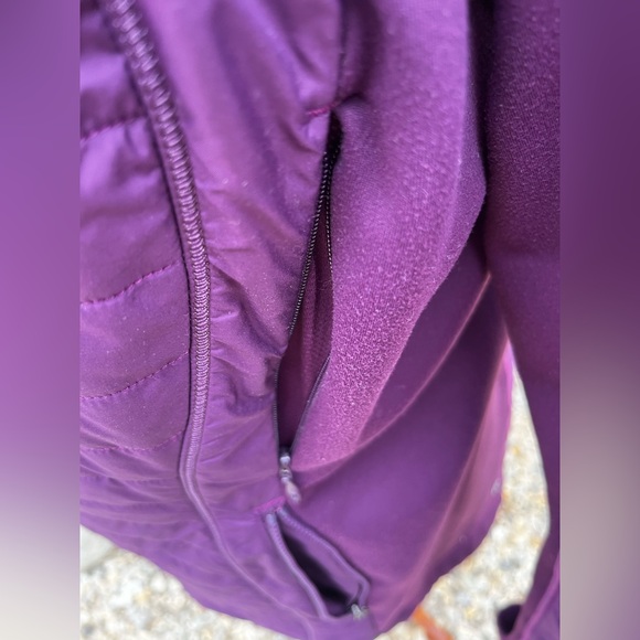 Lululemon First Mile Jacket Purple - Picture 13 of 16